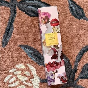 Glasshouse Fragrances Radiance in Bloom Diffuser Tuberose & Orchid